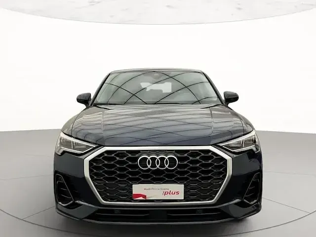 Usata Audi Q3 Sportback Business Plus 150 CV (110 kW) 2020 B9 blu cosmo metallizzato SUV