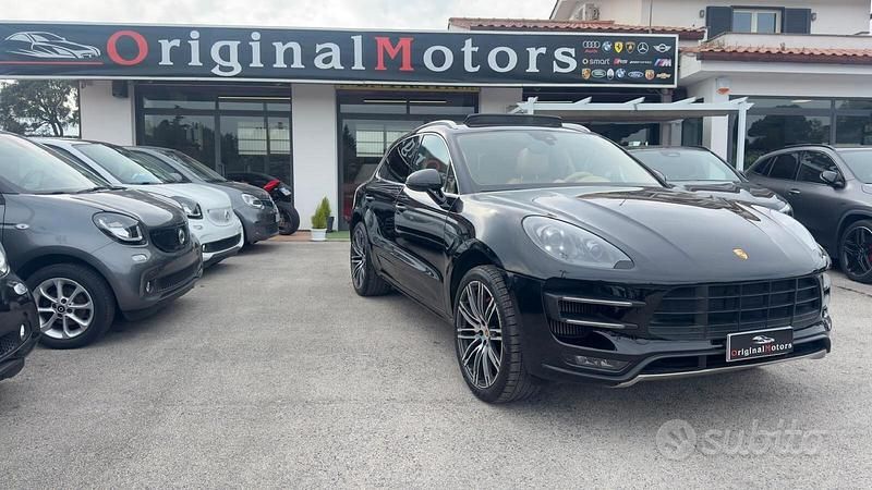 Usata Porsche Macan Turbo 399 CV (293 kW) 2016 Nero SUV
