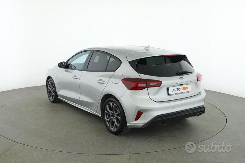 Usata Ford Focus ST-Line X 125 CV (91 kW) 2025 Grigio Berlina