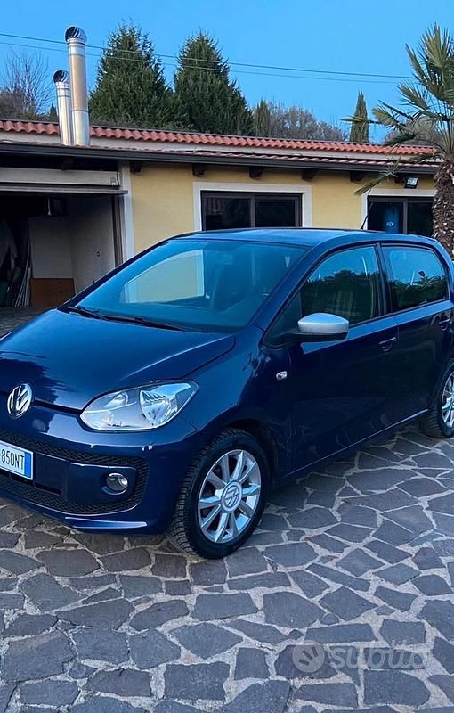 Usata VW up! CLUB 2015 Blu Utilitaria
