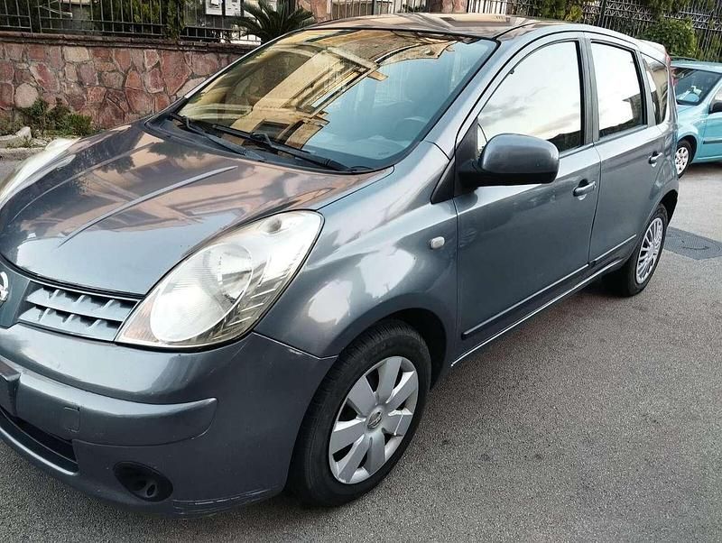 Usata Nissan Note Tekna 86 CV (63 kW) 2008 Grigio Monovolume