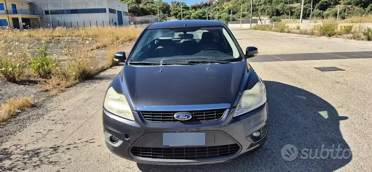 Usata Ford Focus 109 CV (80 kW) 2009 Grigio Berlina