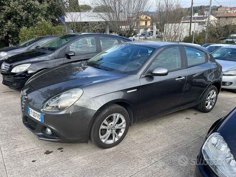 Usata Alfa Romeo Giulietta 105 CV (77 kW) 2015 Grigio Utilitaria