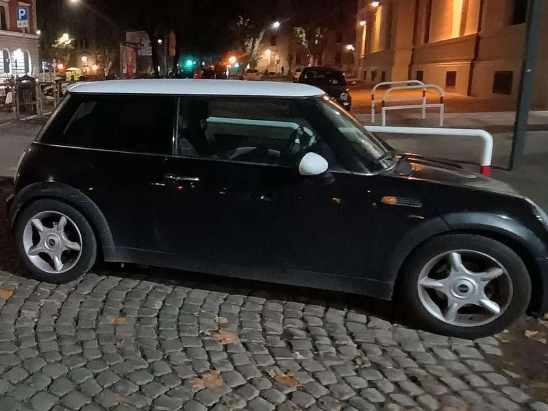 Usata Mini Cooper 116 CV (85 kW) 2004 Nero Utilitaria