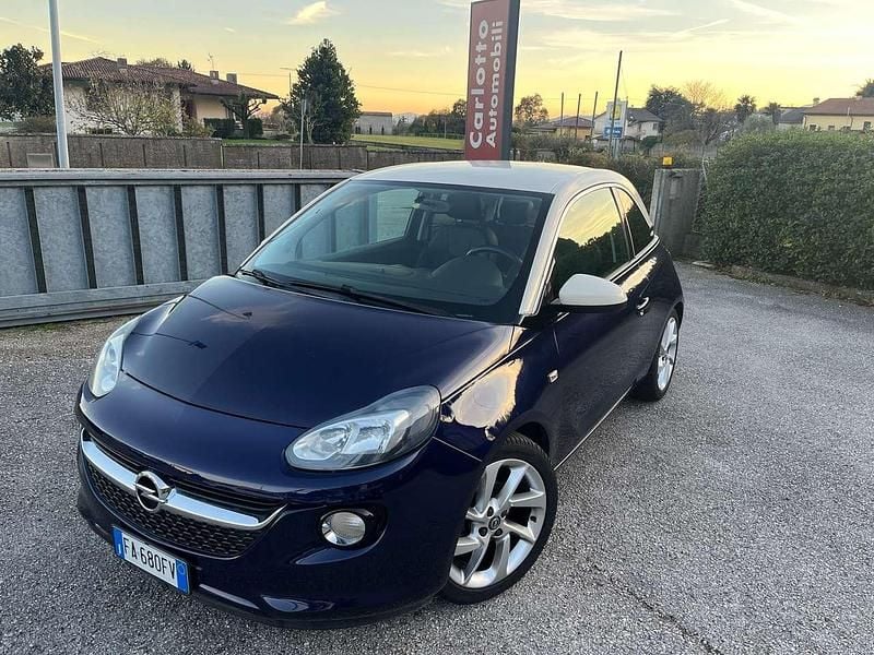 Usata Opel Adam Glam 87 CV (63 kW) 2015 Blu/azzurro Utilitaria