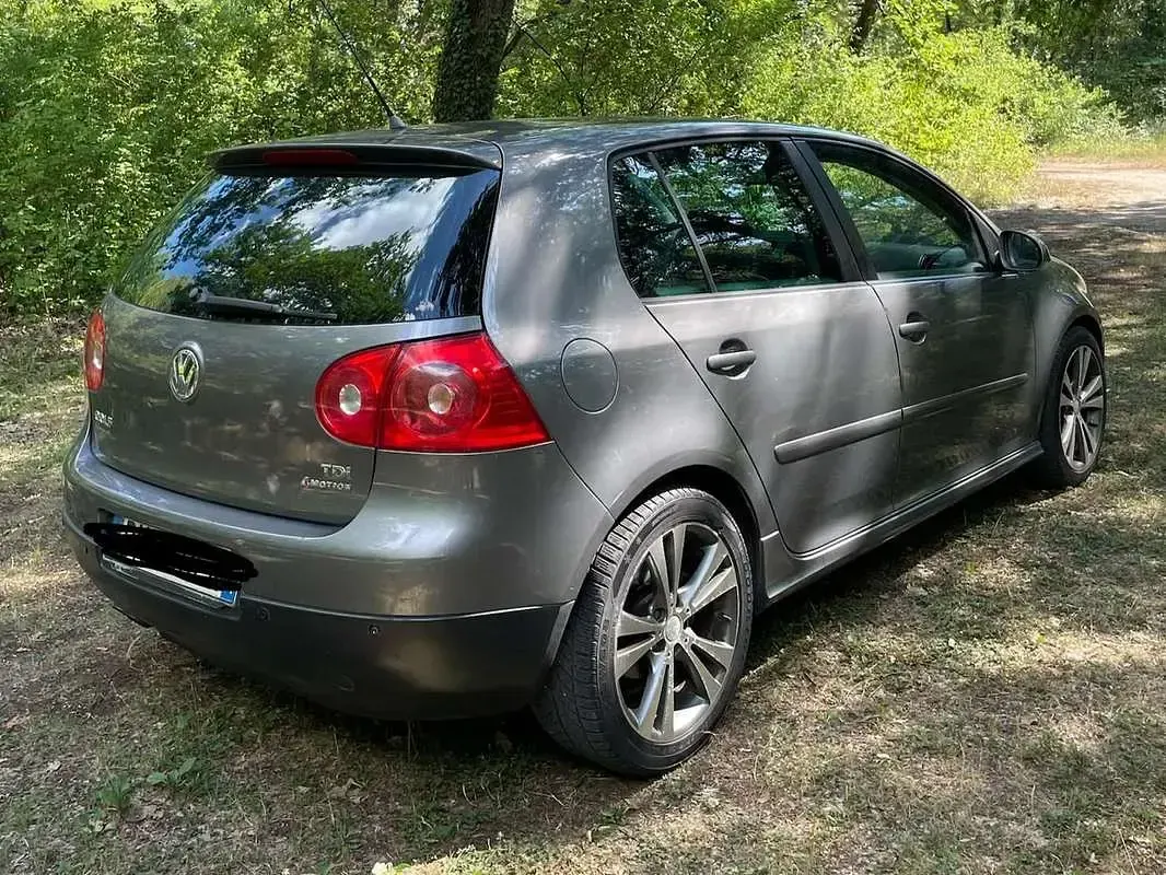 Usata VW Golf V Sportline 105 CV (77 kW) 2007 Grigio Berlina