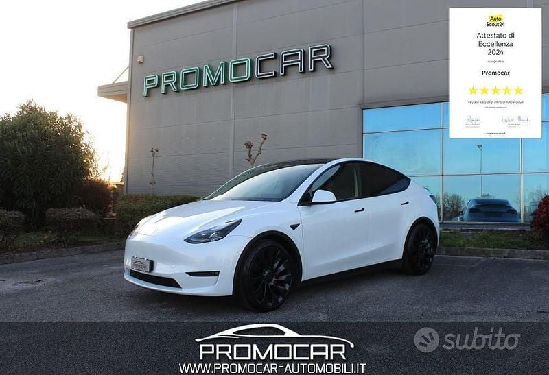 Bianco Usata 2023 Tesla Model Y Performance SUV | 38.900 € (Buon prezzo) - Immagine 1/4