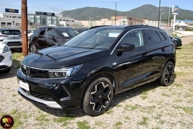 Usata Opel Grandland X Ultimate 130 CV (95 kW) 2024 Nero SUV