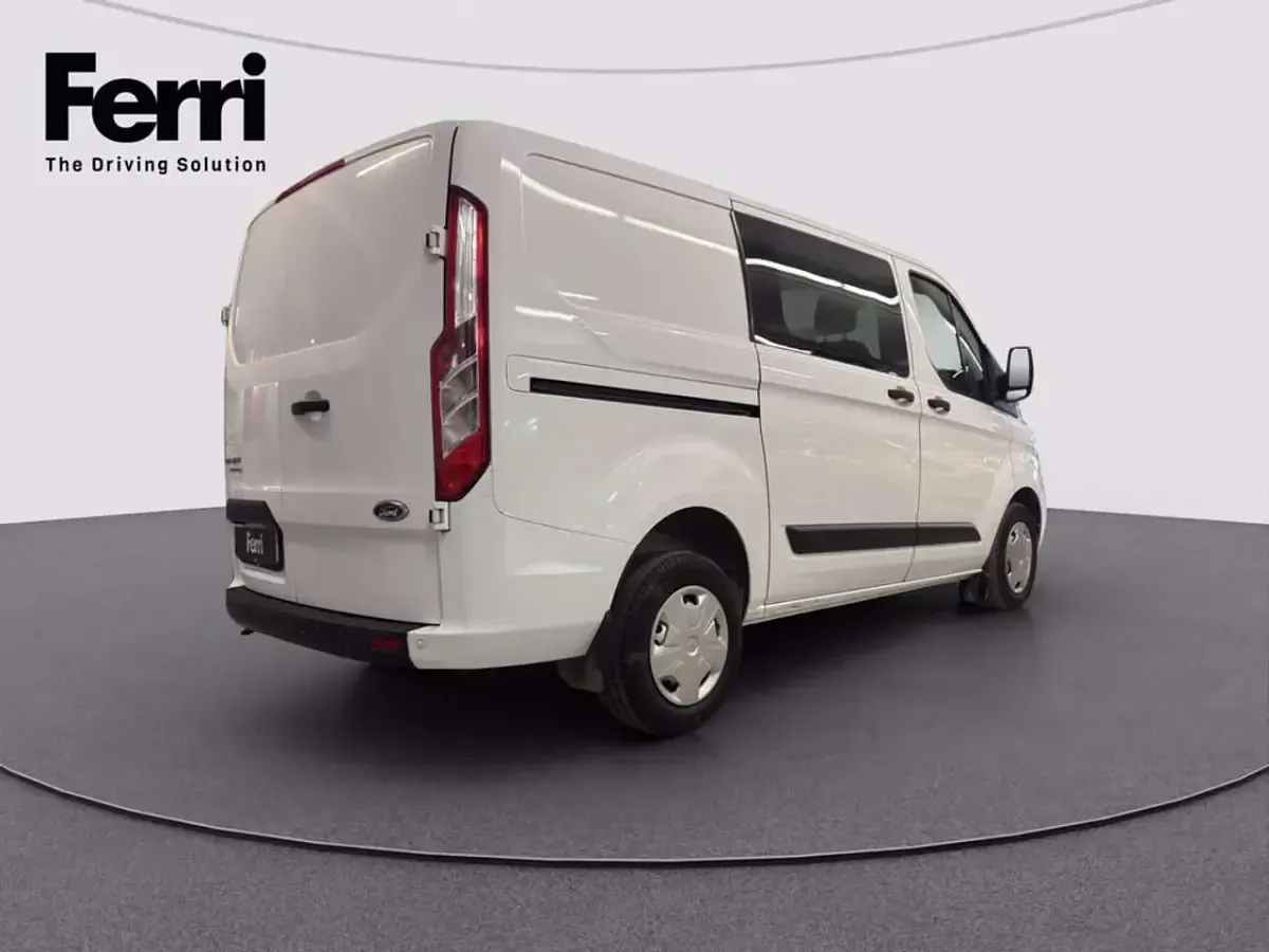 Usata Ford Transit Custom Trend 131 CV (96 kW) 2021 Bianco frozen Furgone