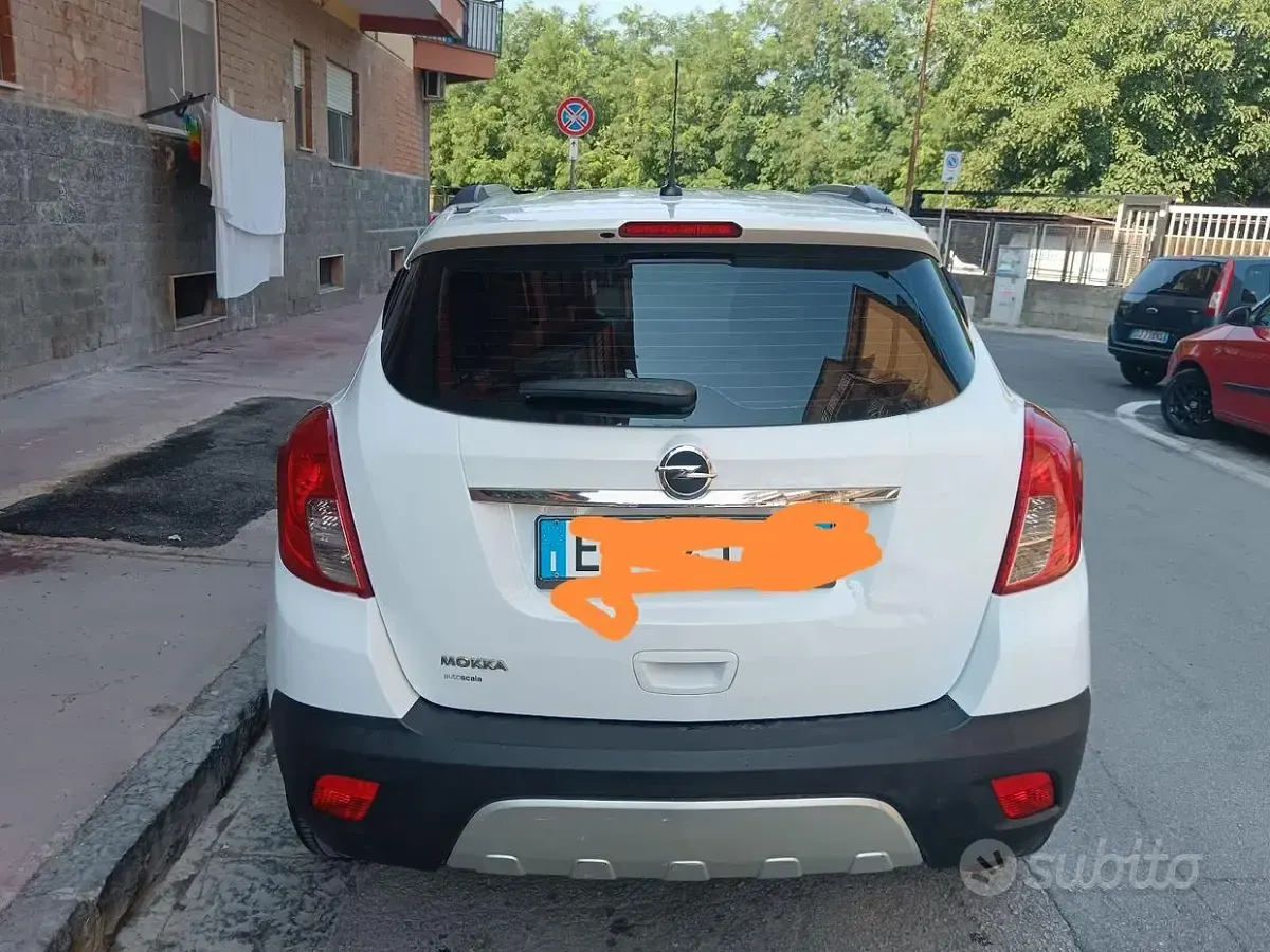Usata Opel Mokka 140 CV (102 kW) 2015 Bianco SUV