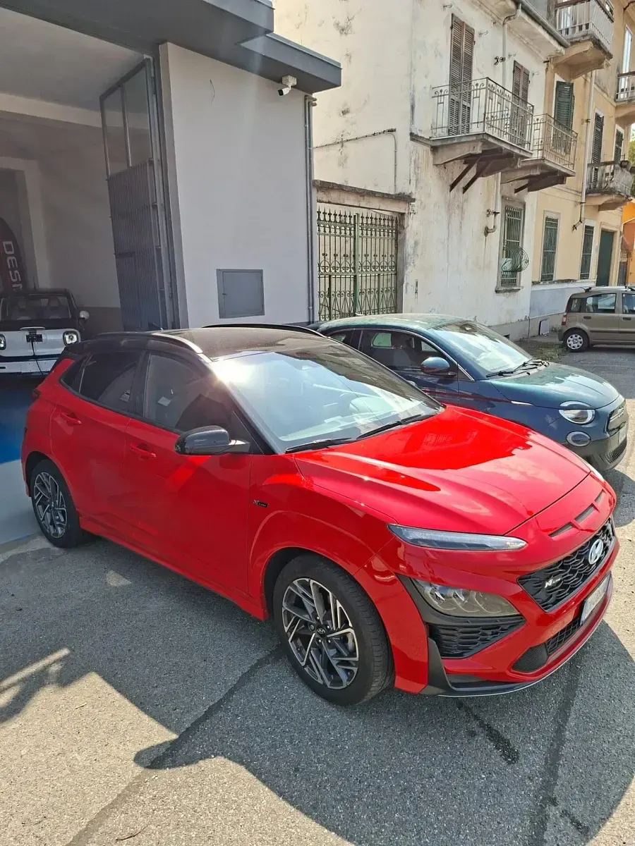 Usata Hyundai Kona N Line 120 CV (88 kW) 2022 Rosso SUV