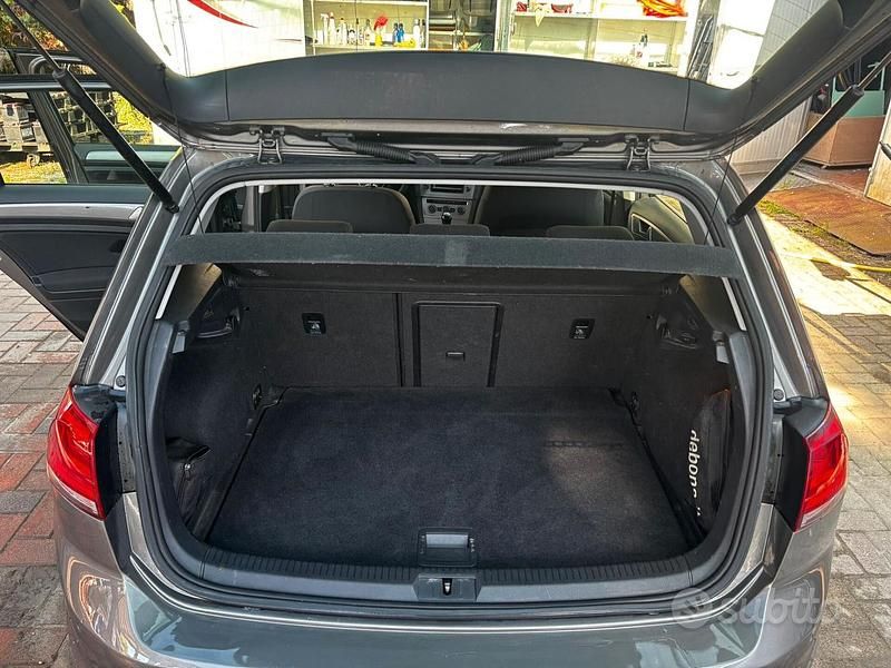 Usata VW Golf VII Comfortline 110 CV (80 kW) 2015 Grigio Berlina