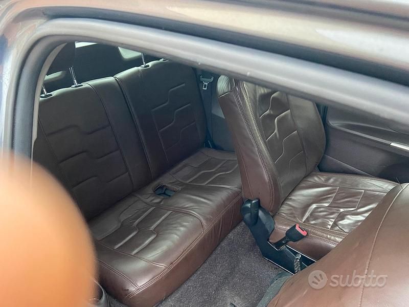 Usata Toyota iQ 98 CV (72 kW) 2009 Marrone Utilitaria