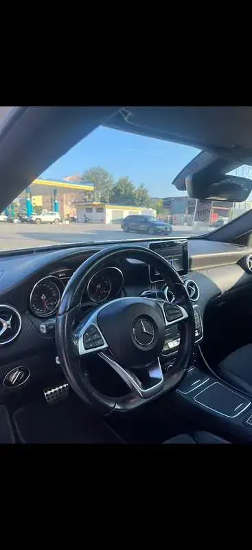 Usata Mercedes A180 Premium 109 CV (80 kW) 2016 Bianco Berlina