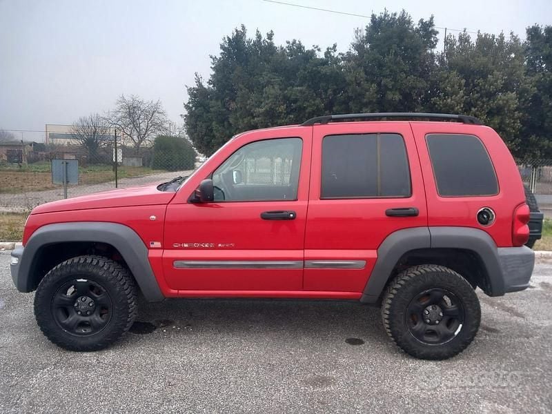 Usata Jeep Cherokee Sport 143 CV (105 kW) 2001 SUV