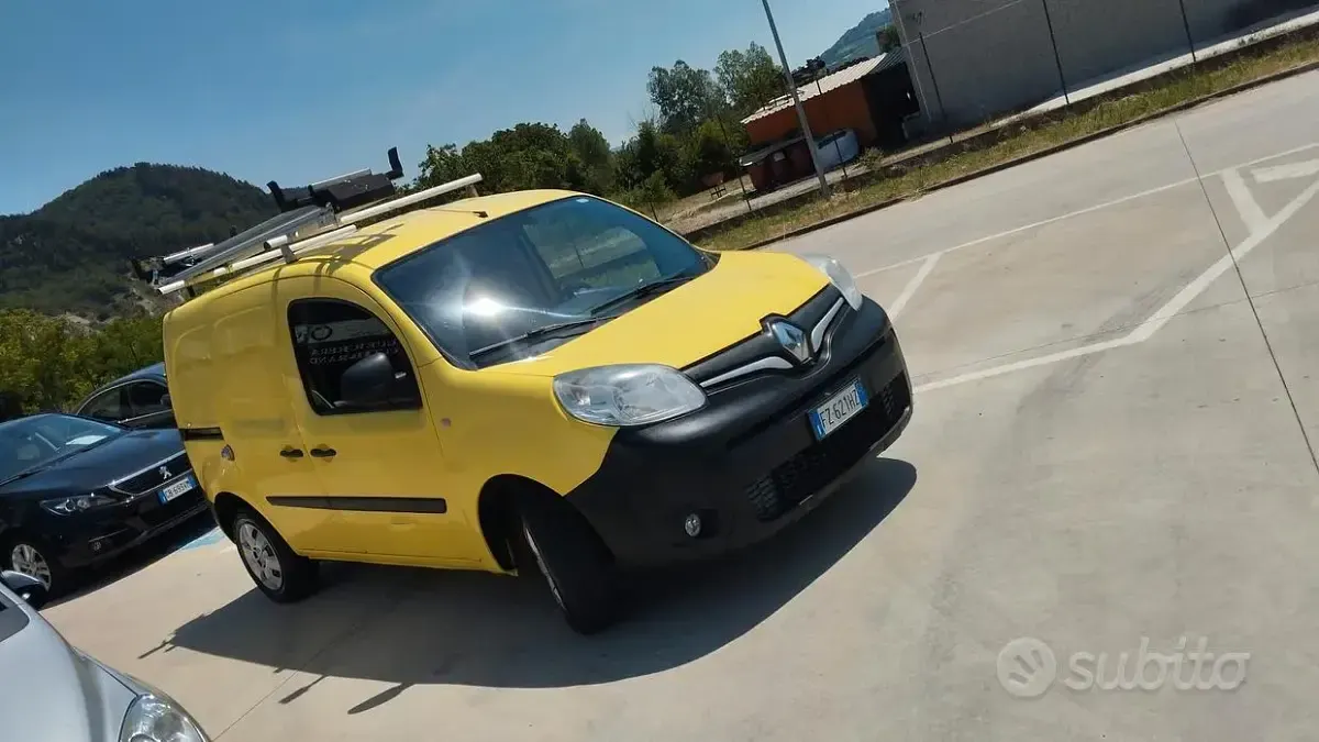 Usata Renault Kangoo 110 CV (80 kW) 2019 Giallo Monovolume