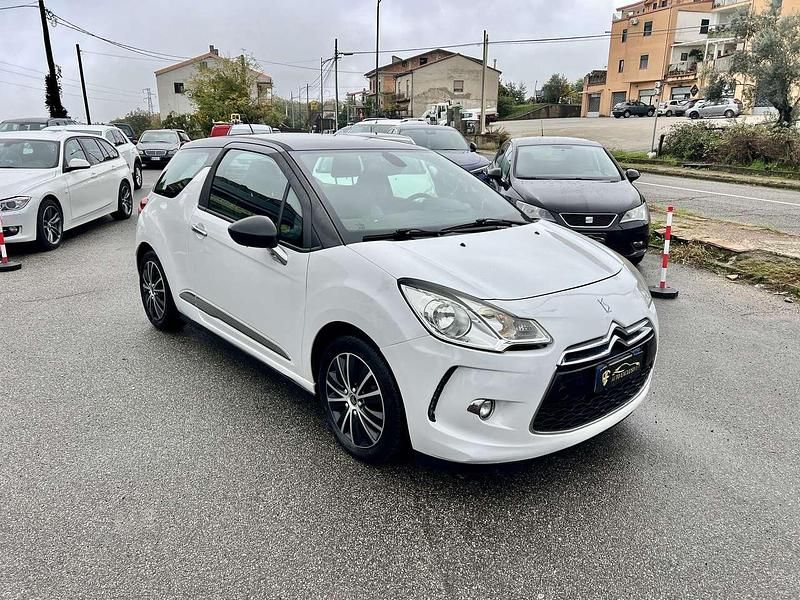 Usata Citroën DS3 So Chic 68 CV (50 kW) 2013 Bianco Berlina