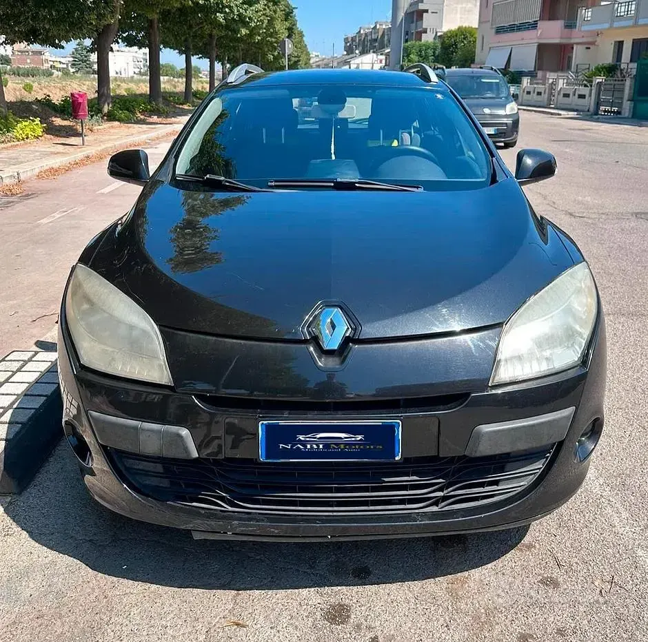 Usata Renault Mégane GrandTour Dynamique 110 CV (80 kW) 2010 Nero Station wagon
