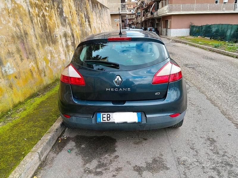 Usata Renault Mégane Dynamique 110 CV (80 kW) 2010 Grigio Berlina