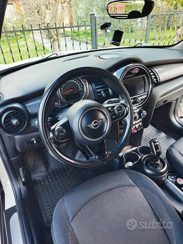 Usata Mini Cooper D Cabriolet 116 CV (85 kW) 2018 Bianco Cabrio