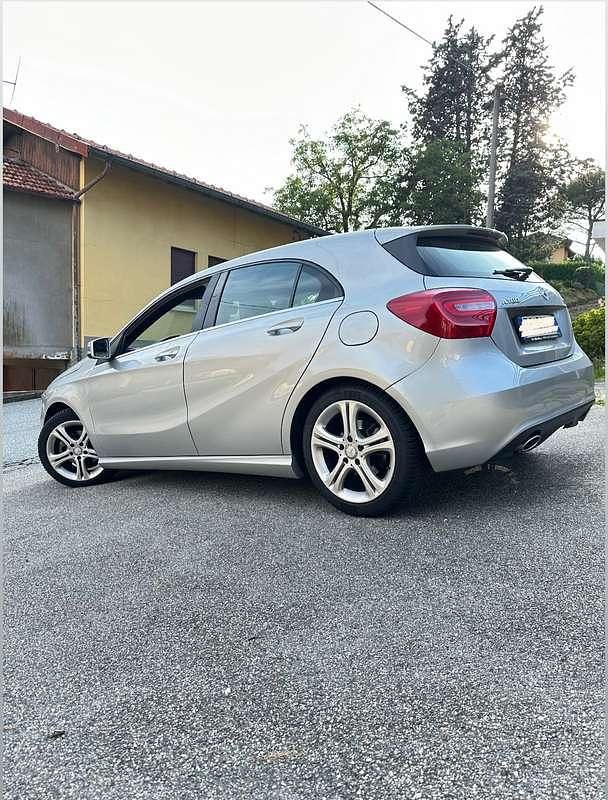 Usata Mercedes A180 109 CV (80 kW) 2013 Berlina