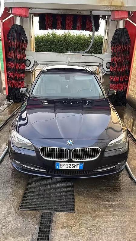 Usata BMW 525 2012 Blu Station wagon