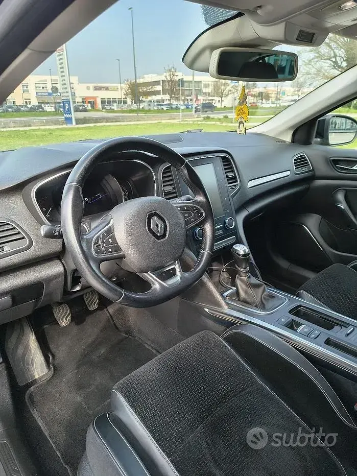 Usata Renault Mégane IV Intens 110 CV (80 kW) 2018 Nero Berlina