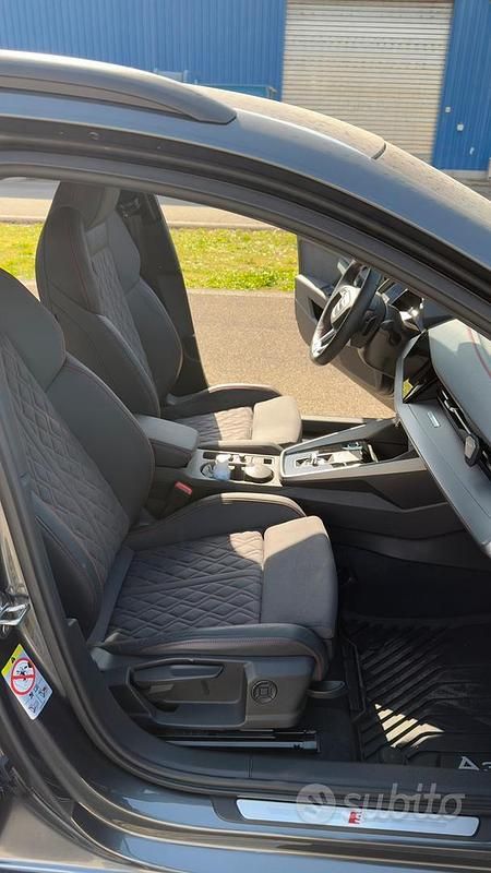 Usata Audi A3 S-Line 116 CV (85 kW) 2023 Grigio Berlina