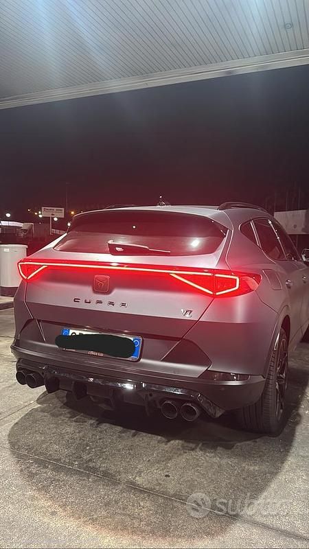 Usata Cupra Formentor 245 CV (180 kW) 2023 Grigio SUV