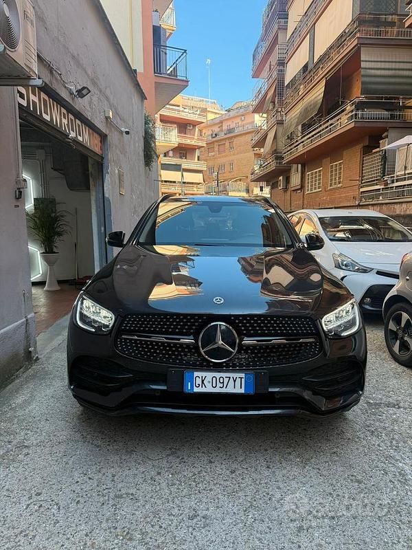 Usata Mercedes GLC220 Premium Plus 194 CV (142 kW) 2022 Nero SUV