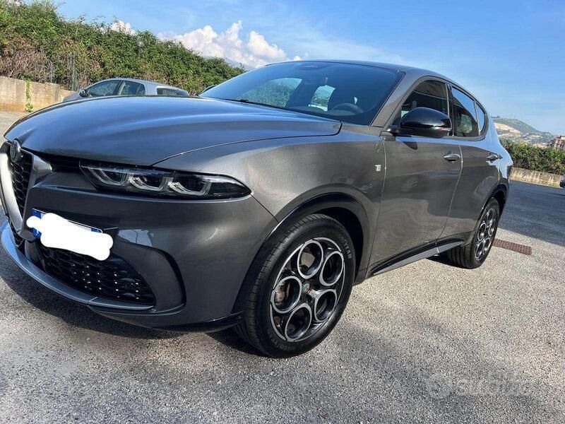 Grigio Usata 2024 Alfa Romeo Tonale Ti SUV | 32.490 € (Cara) - Immagine 1/4