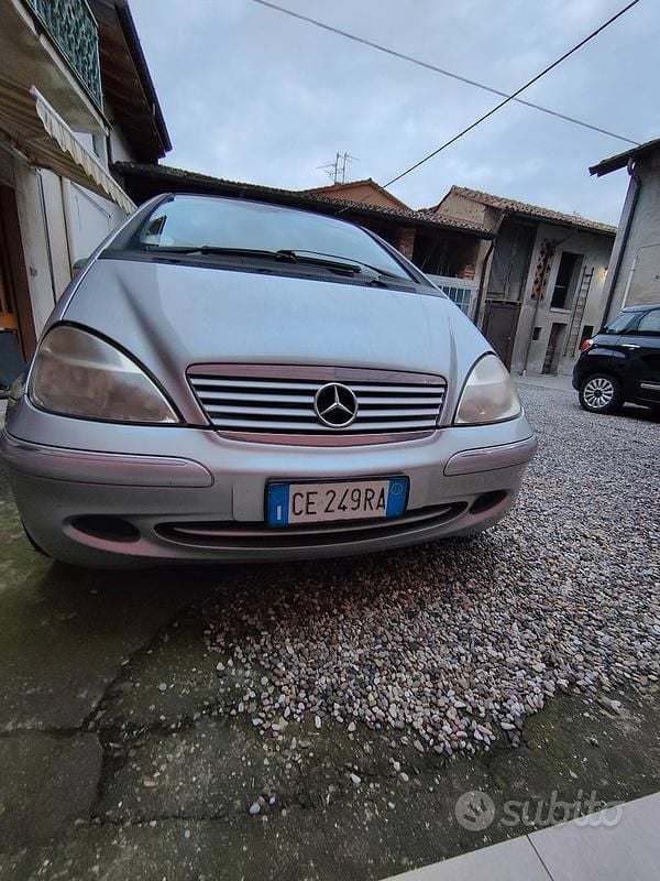 Usata Mercedes A140 82 CV (60 kW) 2003 Grigio Berlina