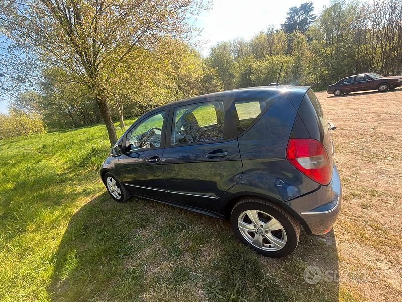 Usata Mercedes A160 95 CV (69 kW) 2009 Blu Berlina