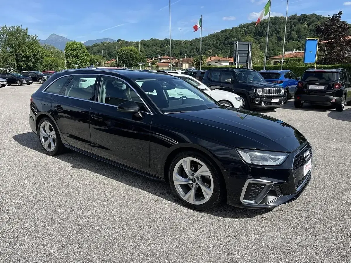 Usata Audi A4 163 CV (119 kW) 2022 Nero Station wagon