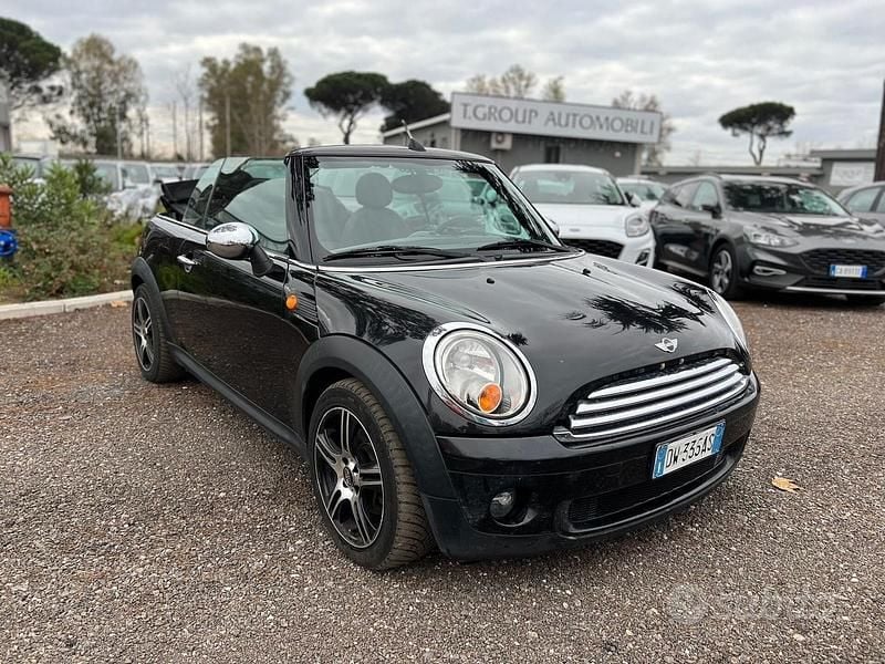 Usata Mini Cooper Cabriolet 120 CV (88 kW) 2009 Nero Cabrio