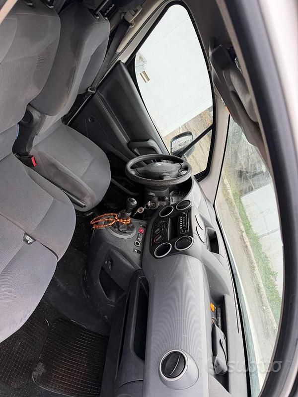 Usata Peugeot Partner 2014 Bianco Monovolume