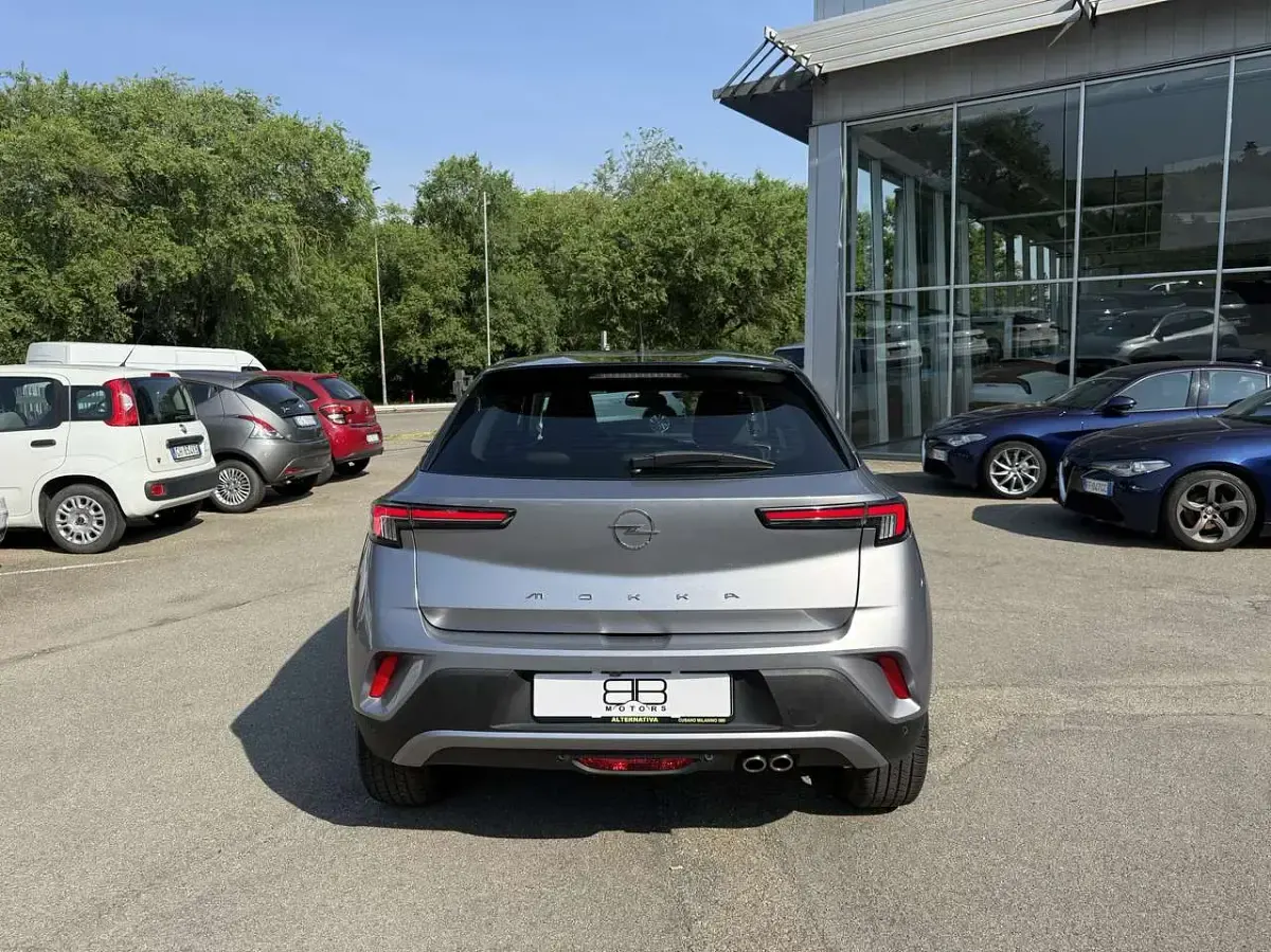 Usata Opel Mokka Elegance 131 CV (96 kW) 2022 Grigio SUV