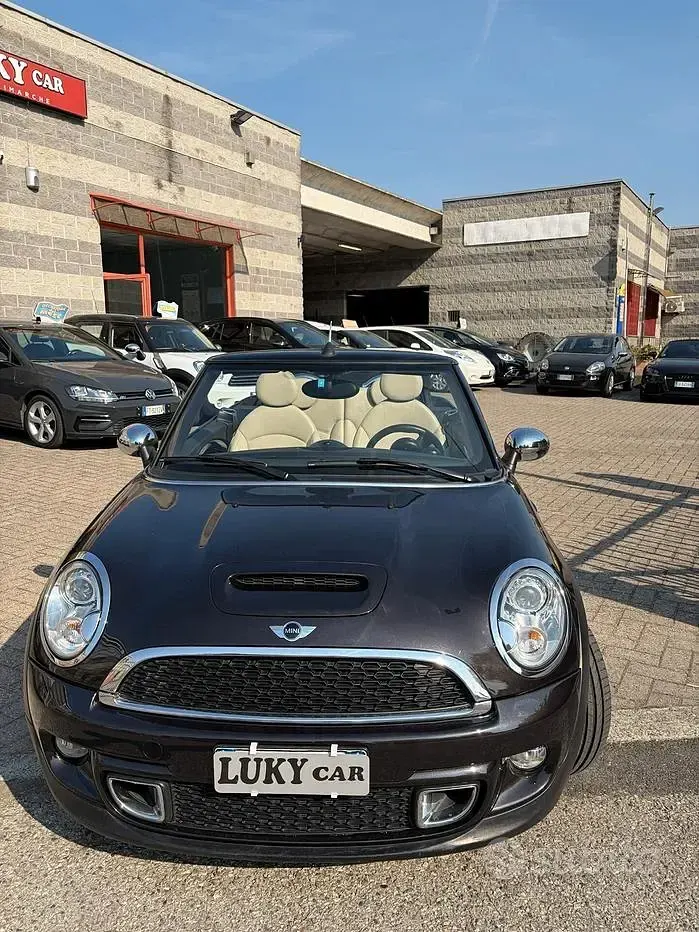 Usata Mini Cooper SD Cabriolet 143 CV (105 kW) 2013 Nero Cabrio