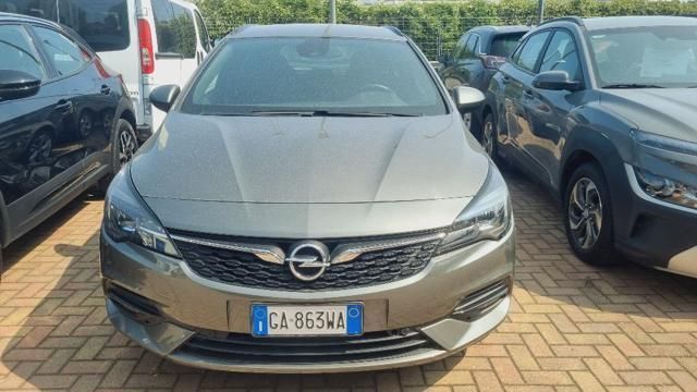 Grigio scuro Usata 2020 Opel Astra GS Line Tre volumi | 14.700 € (Molto cara) - Immagine 1/4