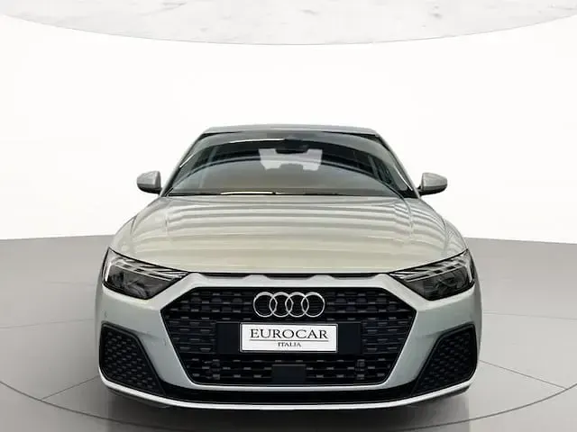 Usata Audi A1 Sportback Business 116 CV (85 kW) 2026 Argento rugiada metallizzato Utilitaria