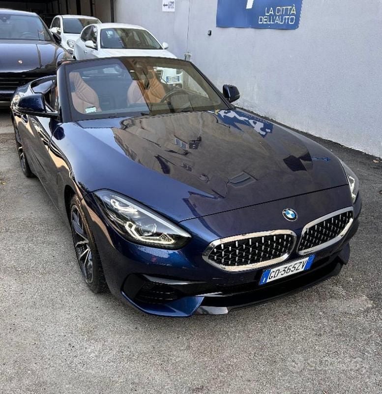 Usata BMW Z4 Sport Line 197 CV (144 kW) 2021 Blu metallizzato Cabrio