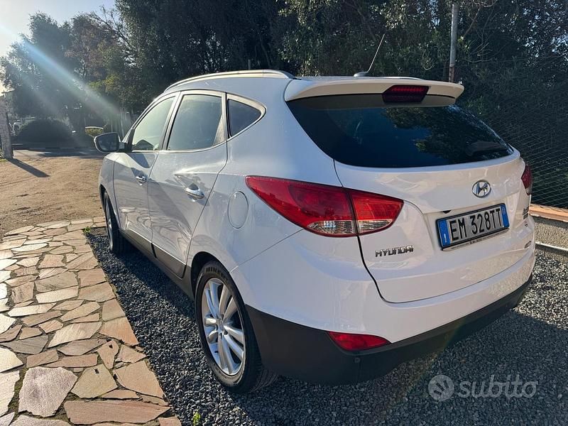 Usata Hyundai ix35 Comfort 184 CV (135 kW) 2012 Bianco SUV