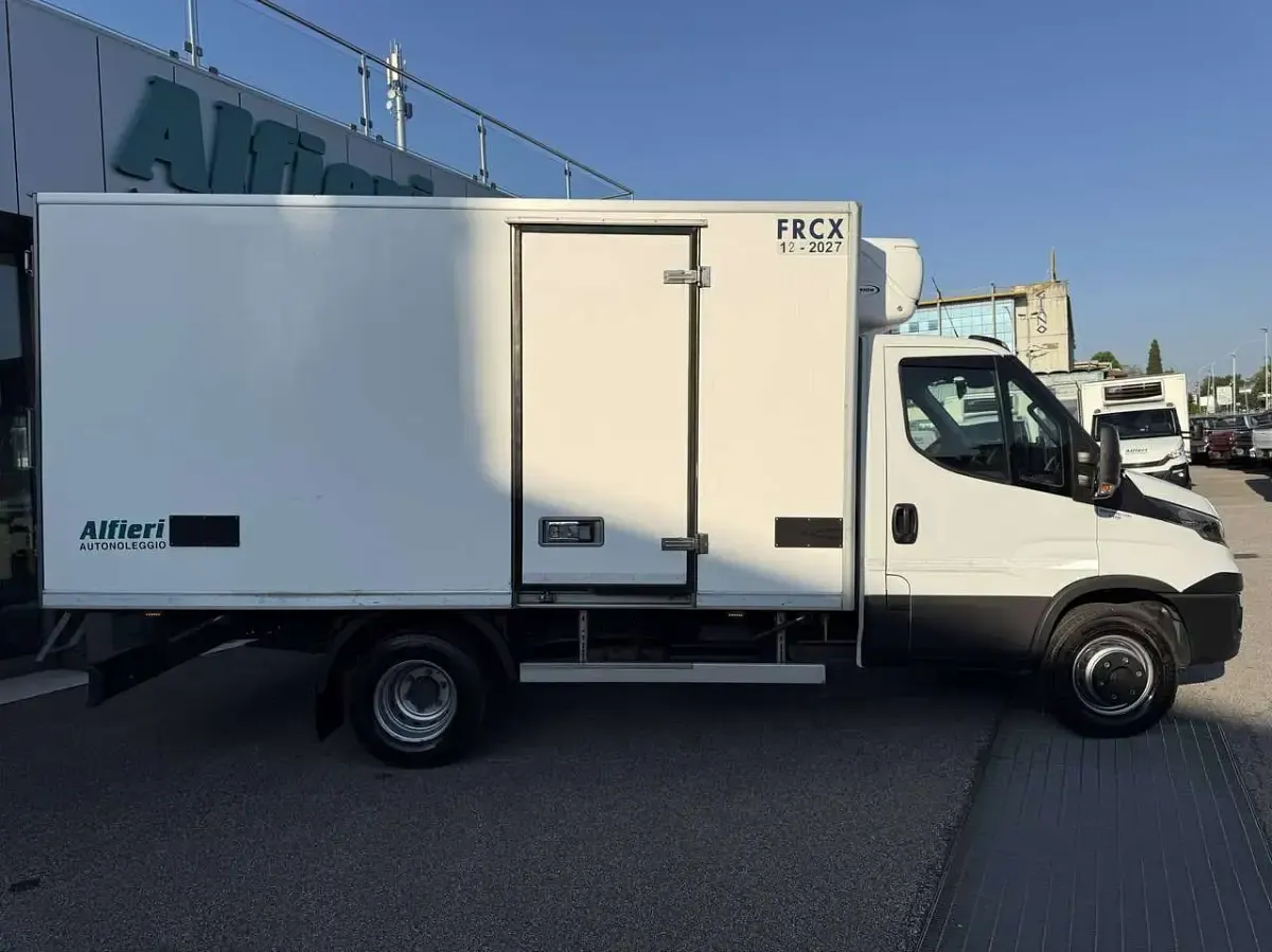 Usata Iveco Daily 150 CV (110 kW) 2019 Bianco Furgone