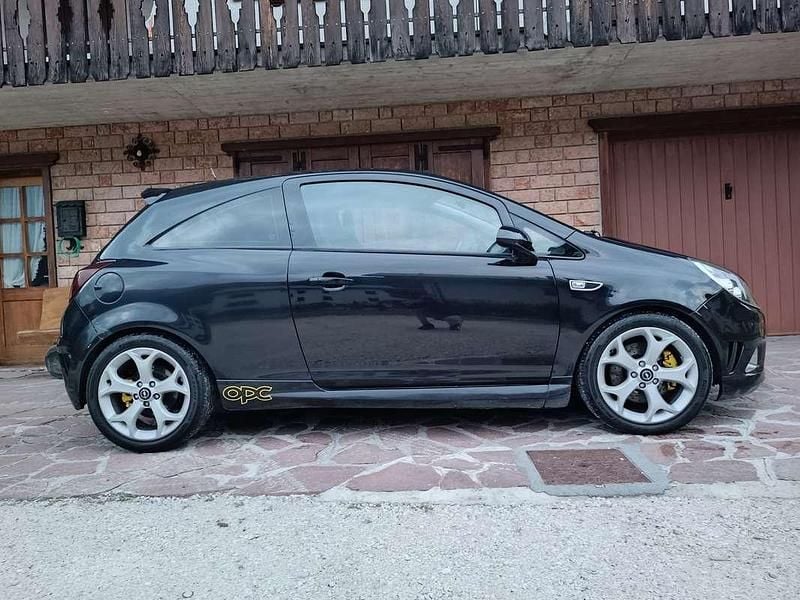 Usata Opel Corsa OPC 192 CV (141 kW) 2008 Nero Berlina