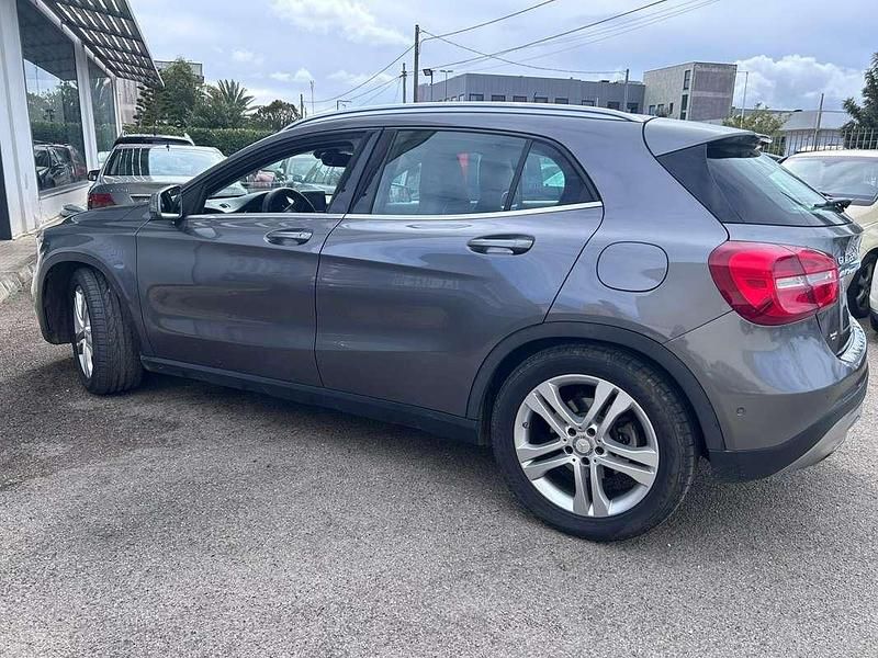 Usata Mercedes GLA220 177 CV (130 kW) 2017 SUV