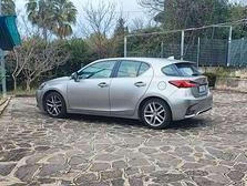 Usata 2018 Lexus CT200h Executive Line Tre volumi | 14.200 € (Ottimo prezzo) - Immagine 1/4