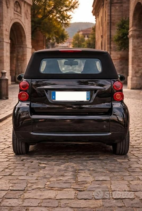 Usata Smart ForTwo Cabrio Passion 54 CV (39 kW) 2011 Nero Cabrio
