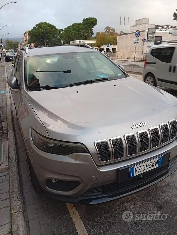 Usata 2019 Jeep Cherokee SUV | 14.000 € (Super prezzo) - Immagine 1/4