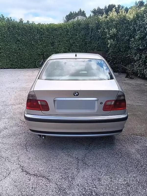Usata BMW 330 184 CV (135 kW) 2000 Grigio Berlina