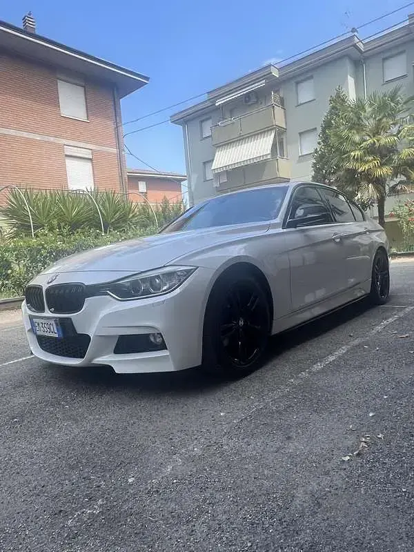 Usata BMW 318 143 CV (105 kW) 2012 Berlina